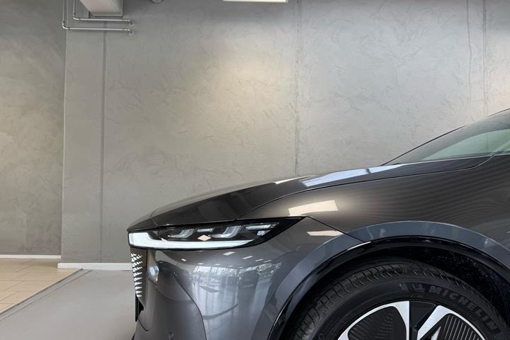 Grå Mazda 6e fra 2026