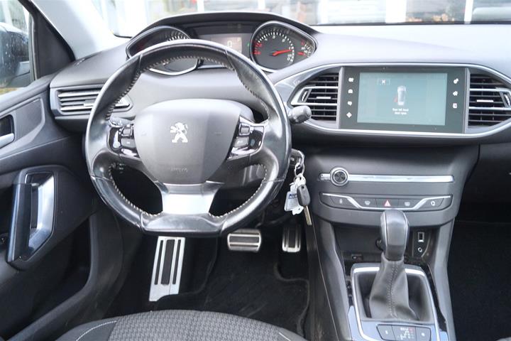 undefined Peugeot 308 fra 2017