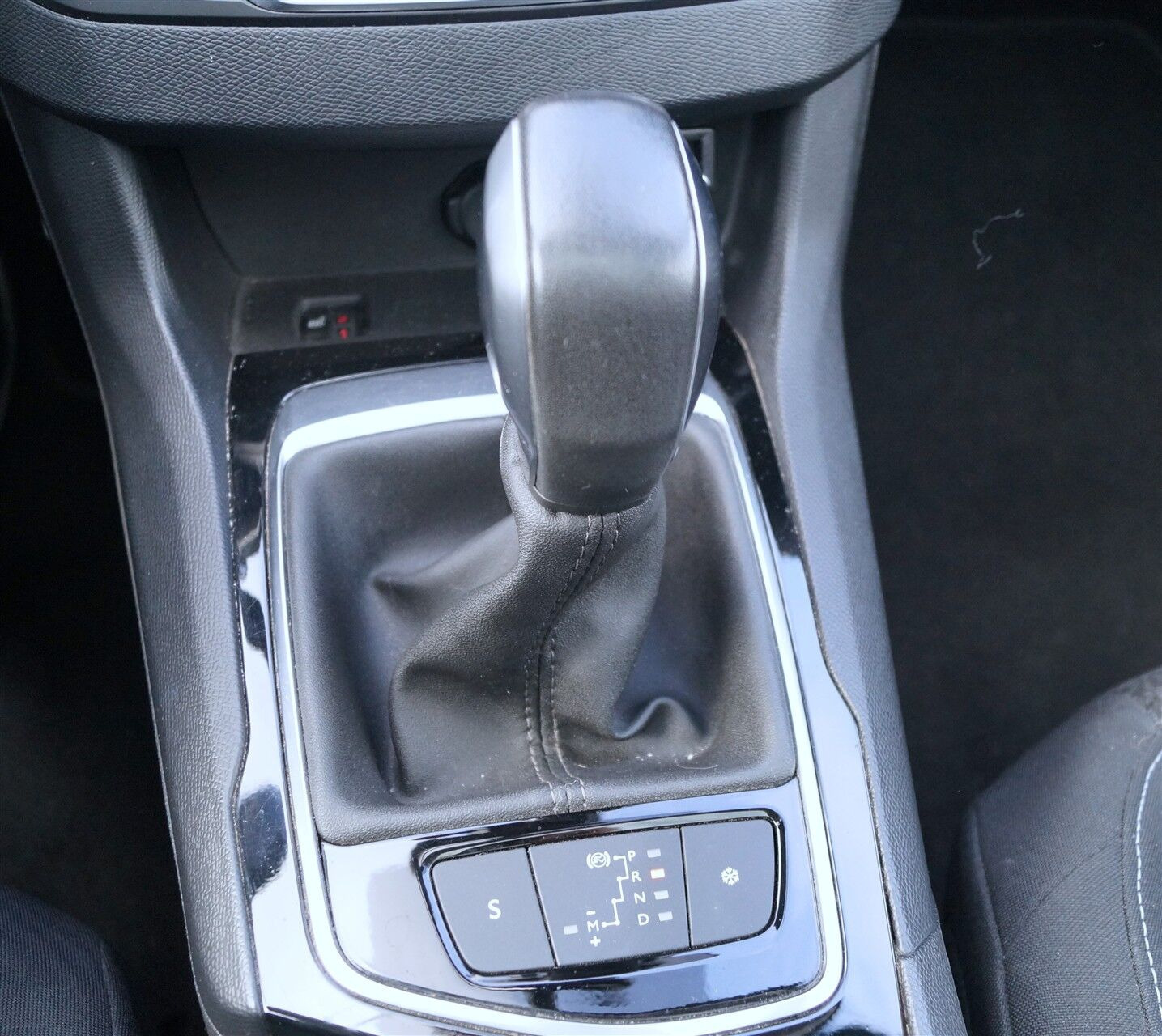 undefined Peugeot 308 fra 2017