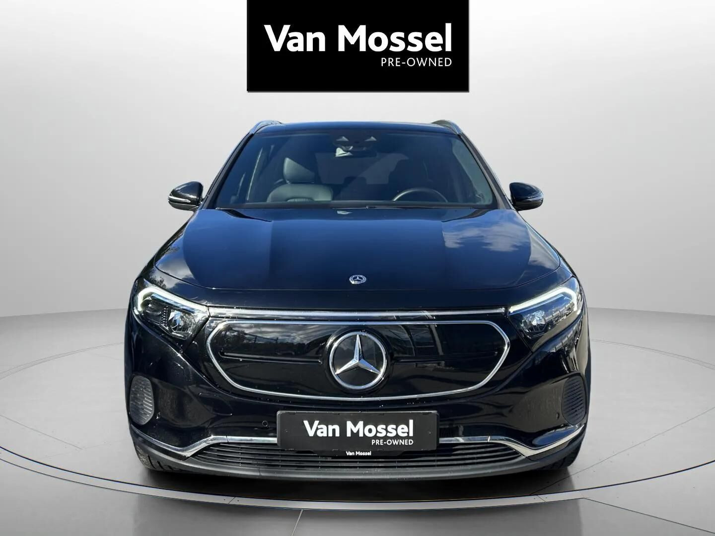 Sort Mercedes EQA250 fra 2023