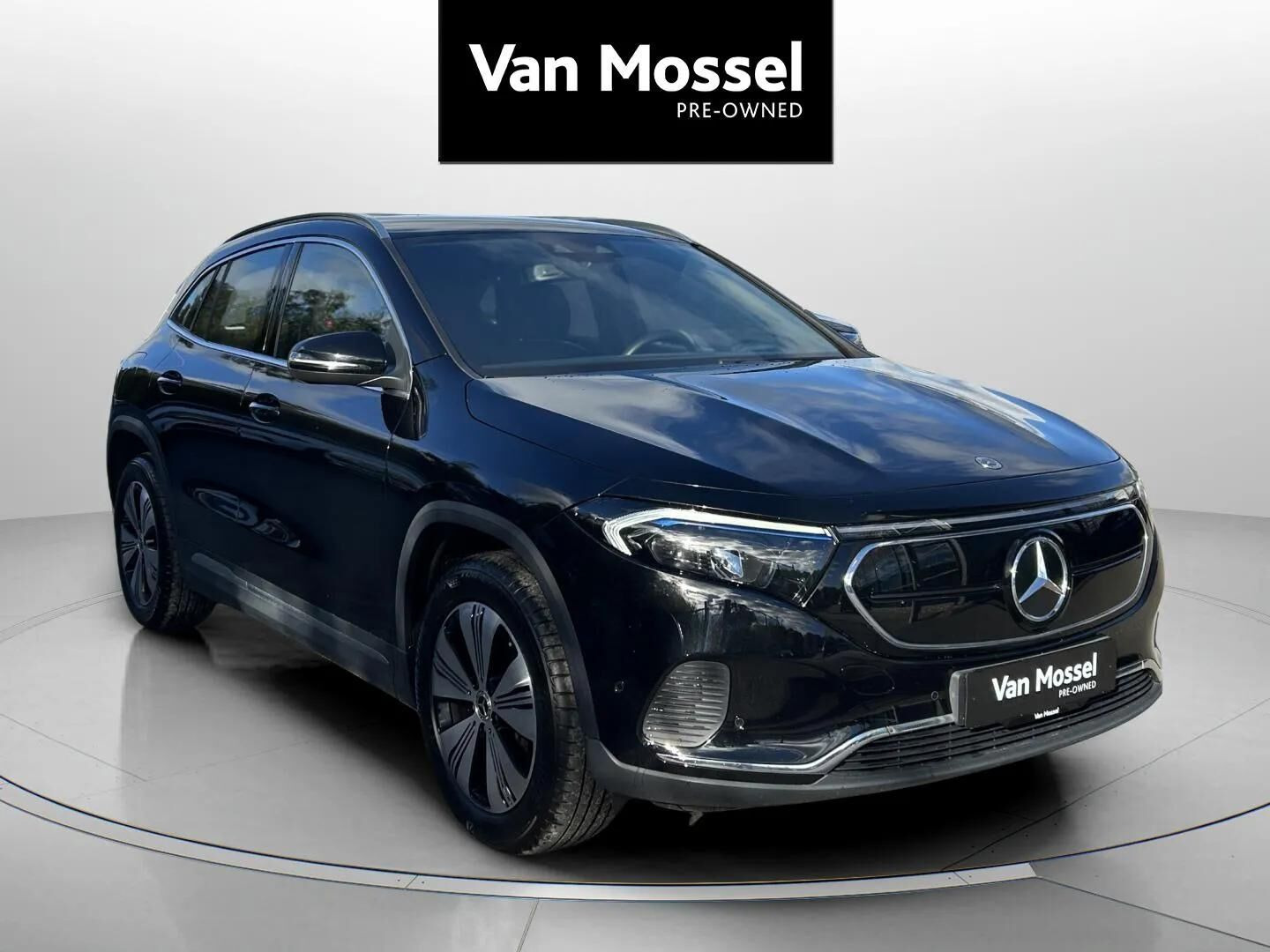 Sort Mercedes EQA250 fra 2023
