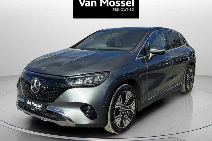 Grå Mercedes EQE350 fra 2023