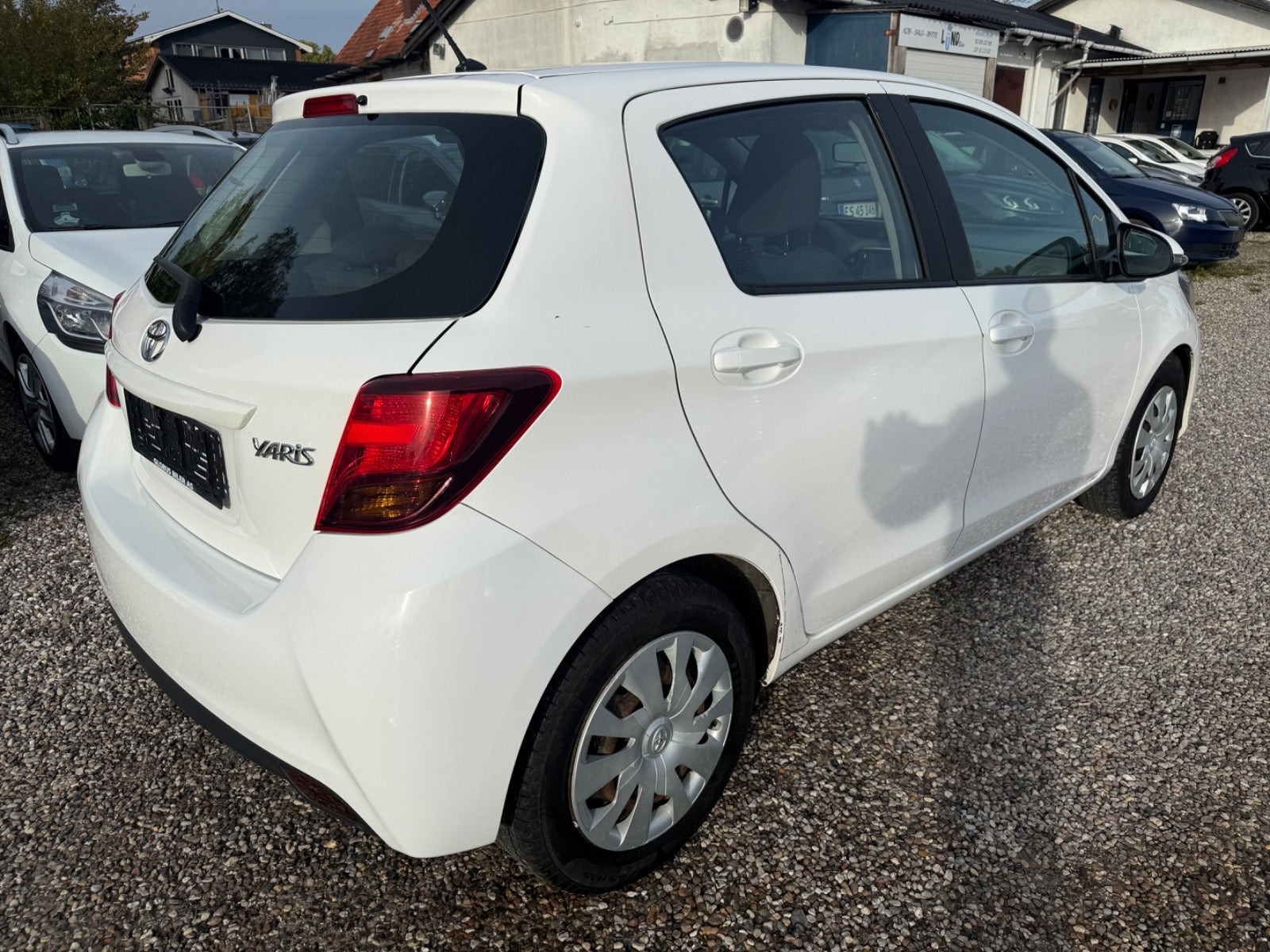 Hvid Toyota Yaris fra 2015