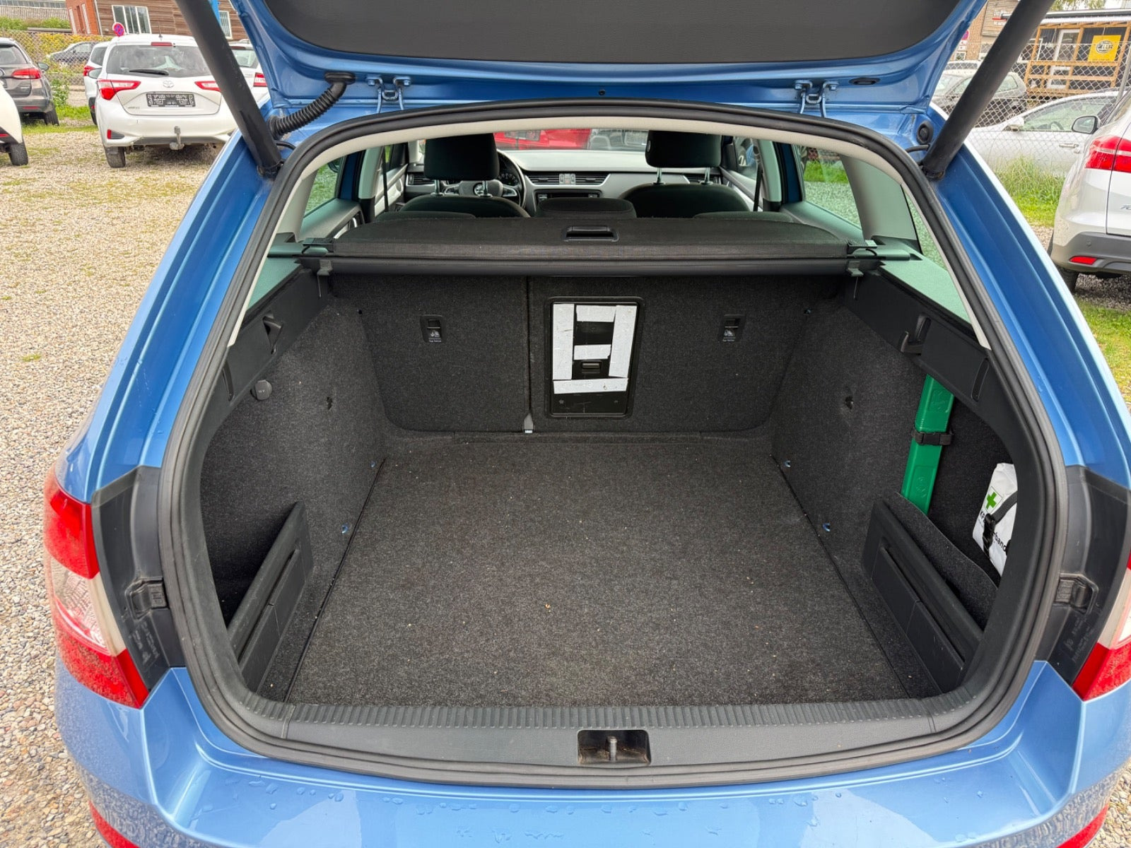 Blå Skoda Octavia fra 2017