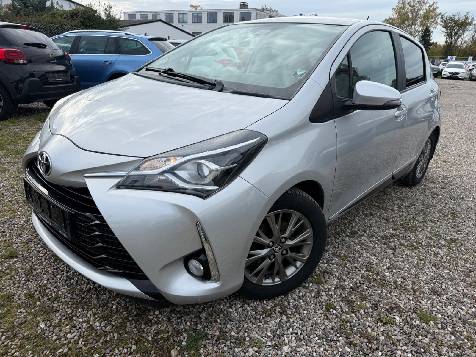 Toyota Yaris 1,0 VVT-i T2 Premium