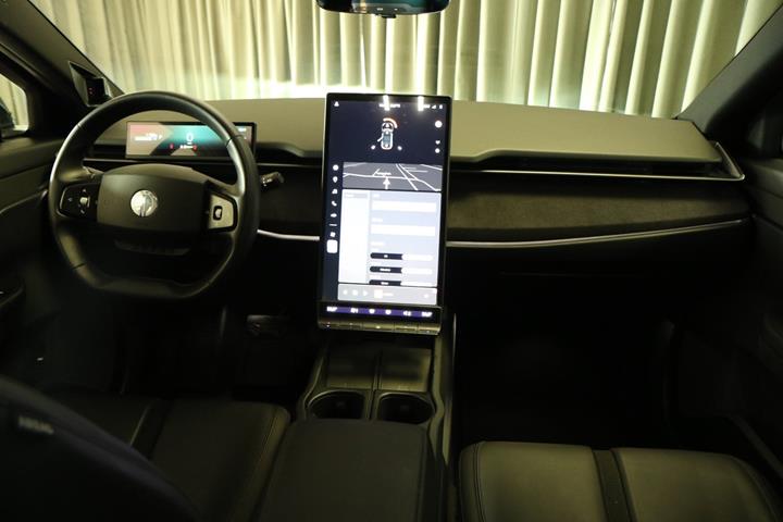 Sort Fisker Ocean fra 2024