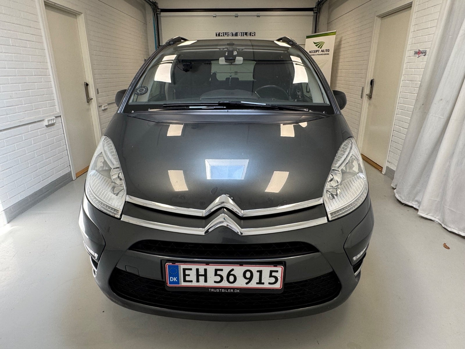 Grå Citroën Grand C4 Picasso fra 2013