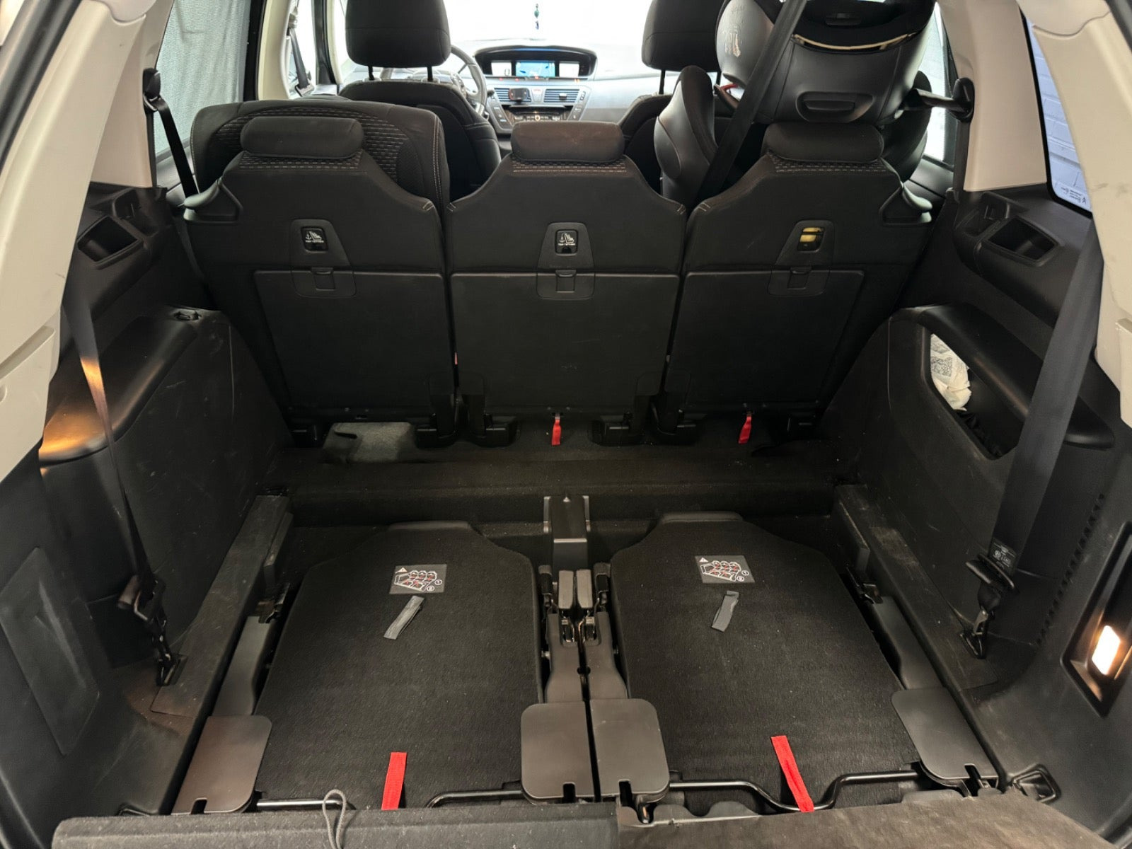 Grå Citroën Grand C4 Picasso fra 2013