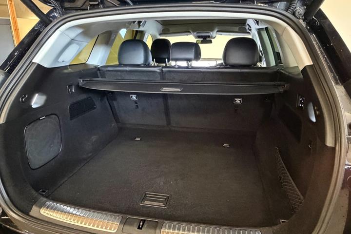 Sort Xpeng G9 fra 2023
