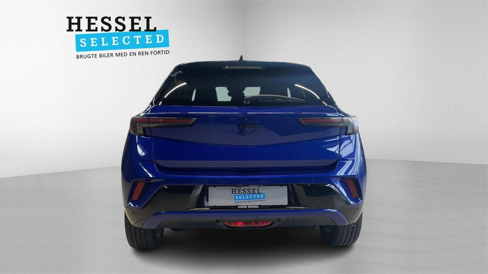 Blå Opel Mokka-e fra 2025