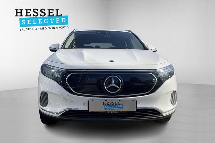 Hvid Mercedes EQA250 fra 2022