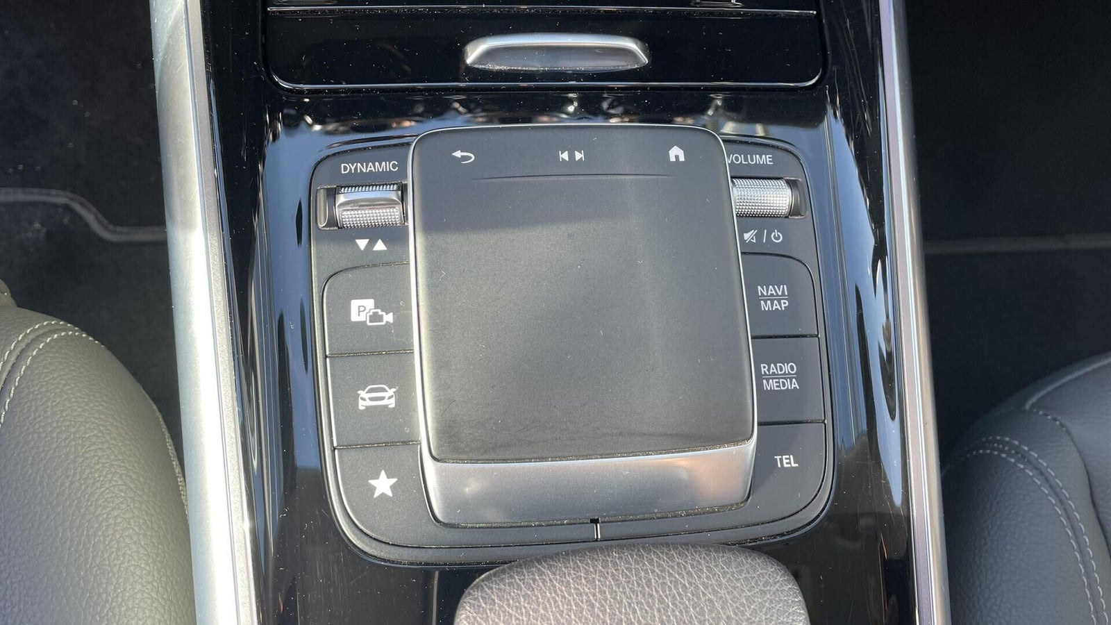 Hvid Mercedes EQA250 fra 2022
