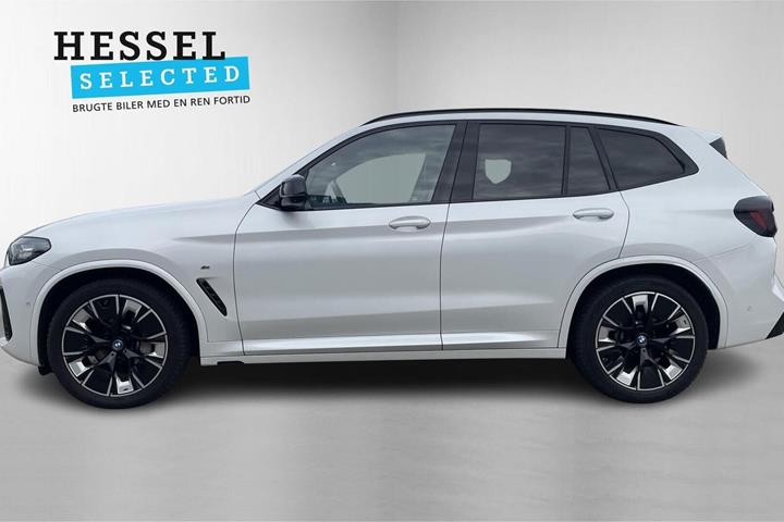 Hvid BMW iX3 fra 2022