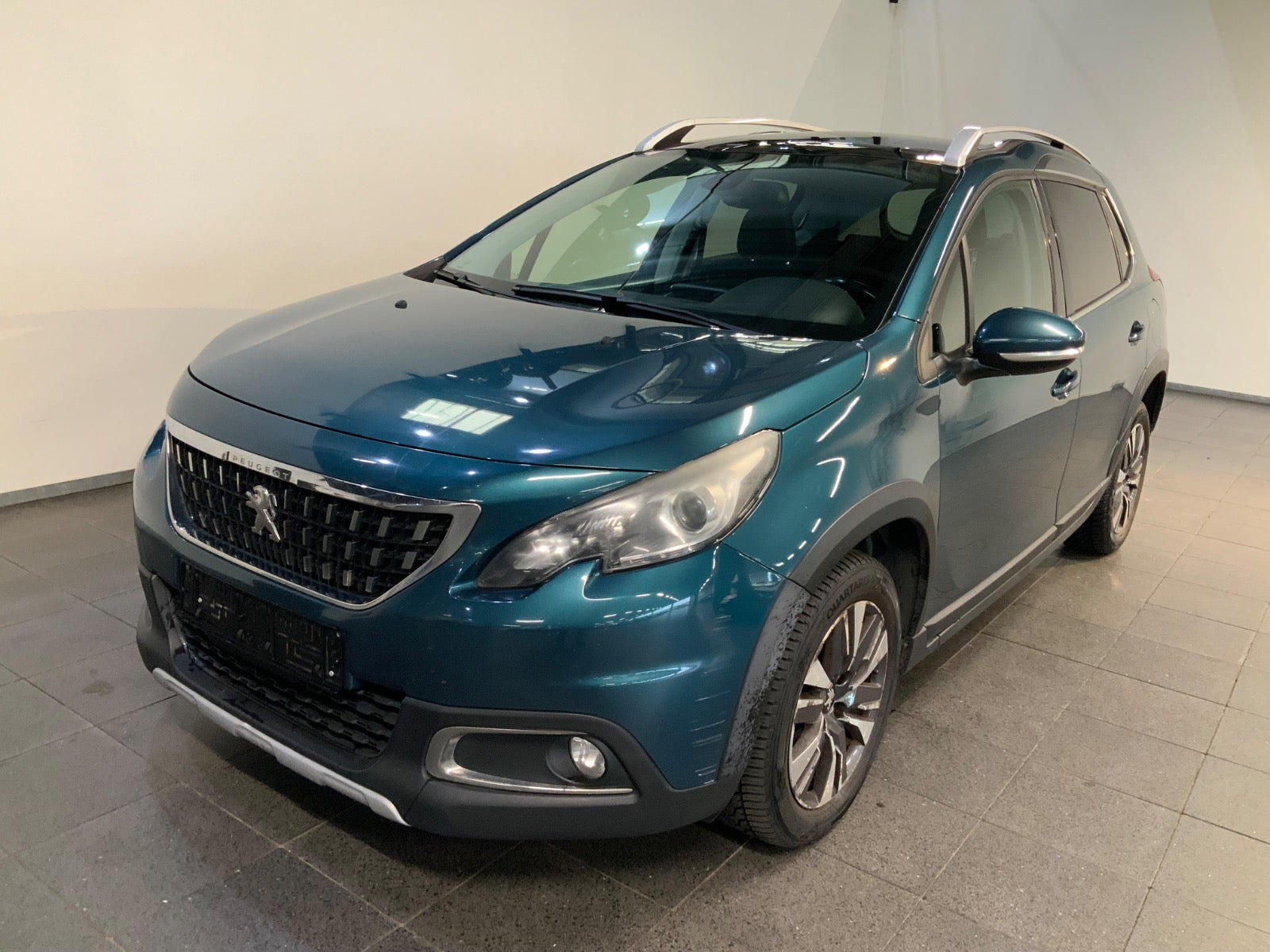 Peugeot 2008 1,6 BlueHDi 100 Allure