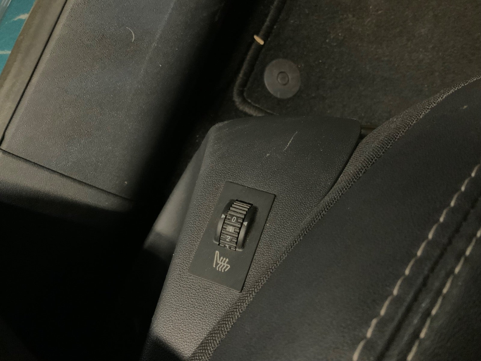 Grøn Peugeot 2008 fra 2017