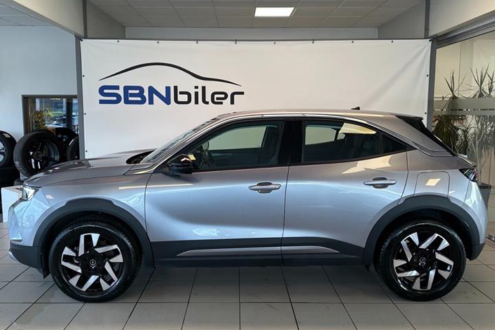 Grå Opel Mokka-e fra 2025
