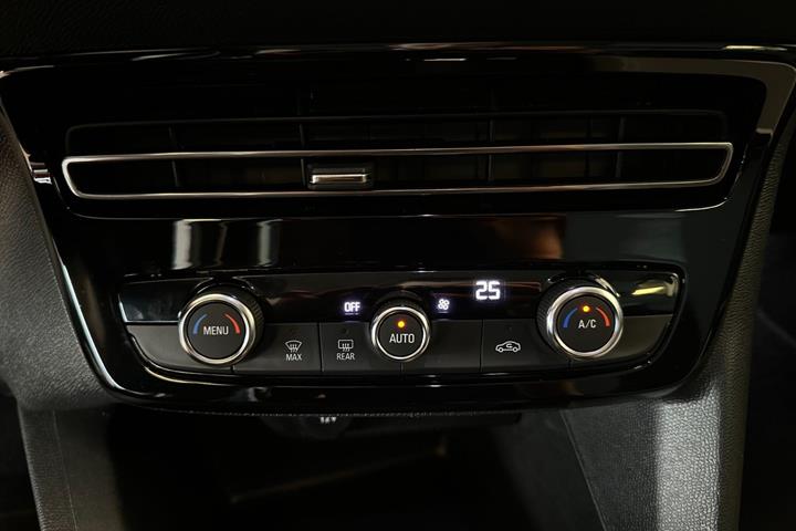 Grå Opel Mokka-e fra 2025
