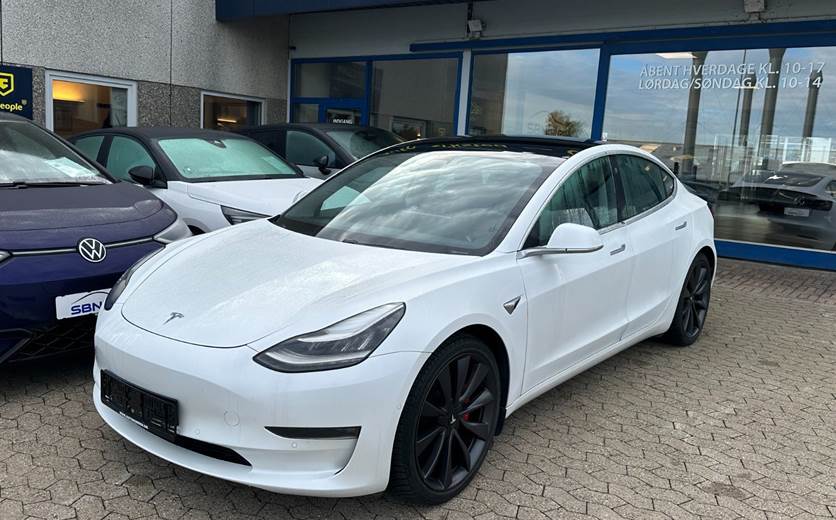 Tesla Model 3 Performance AWD