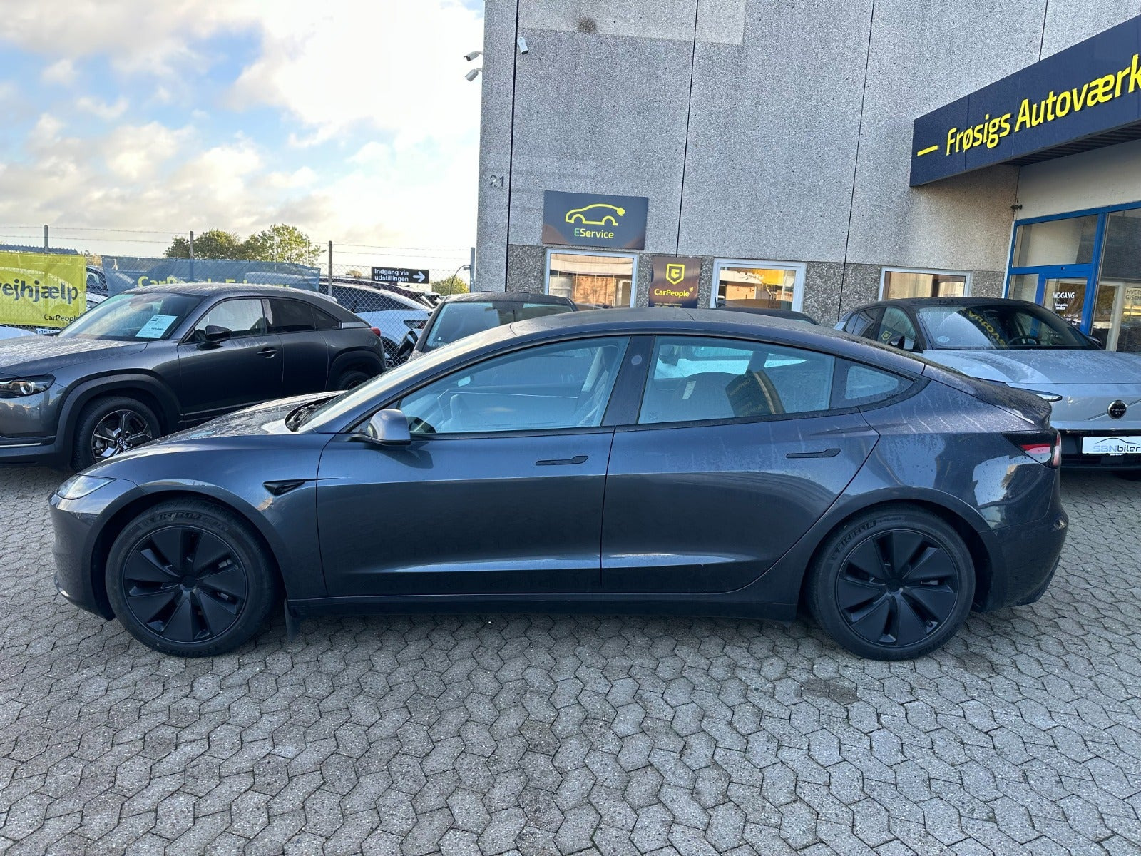 undefined Tesla Model 3 fra 2024