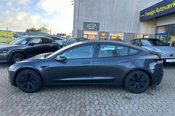 undefined Tesla Model 3 fra 2024