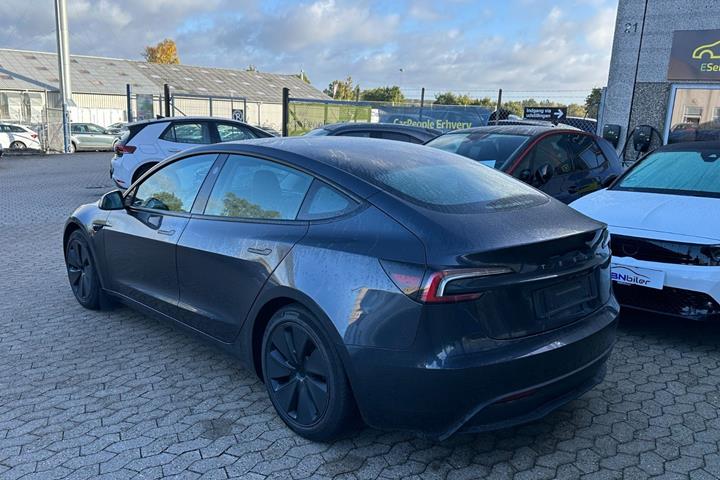 undefined Tesla Model 3 fra 2024
