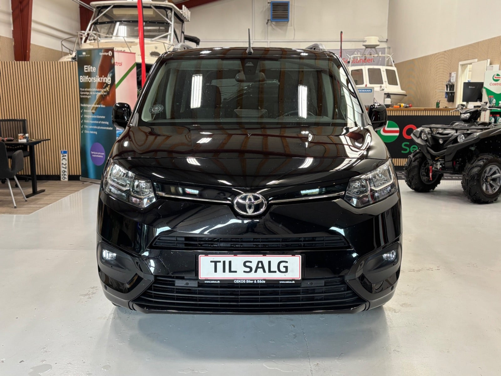 Sort Toyota ProAce City Verso fra 2022 set udefra
