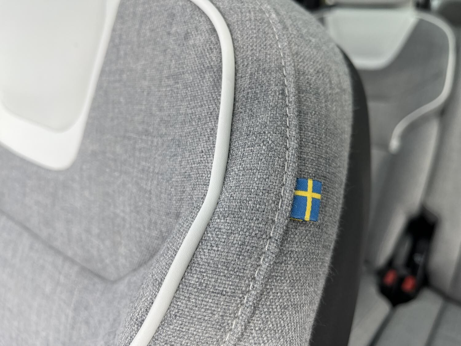 Blå Volvo EX90 fra 2025