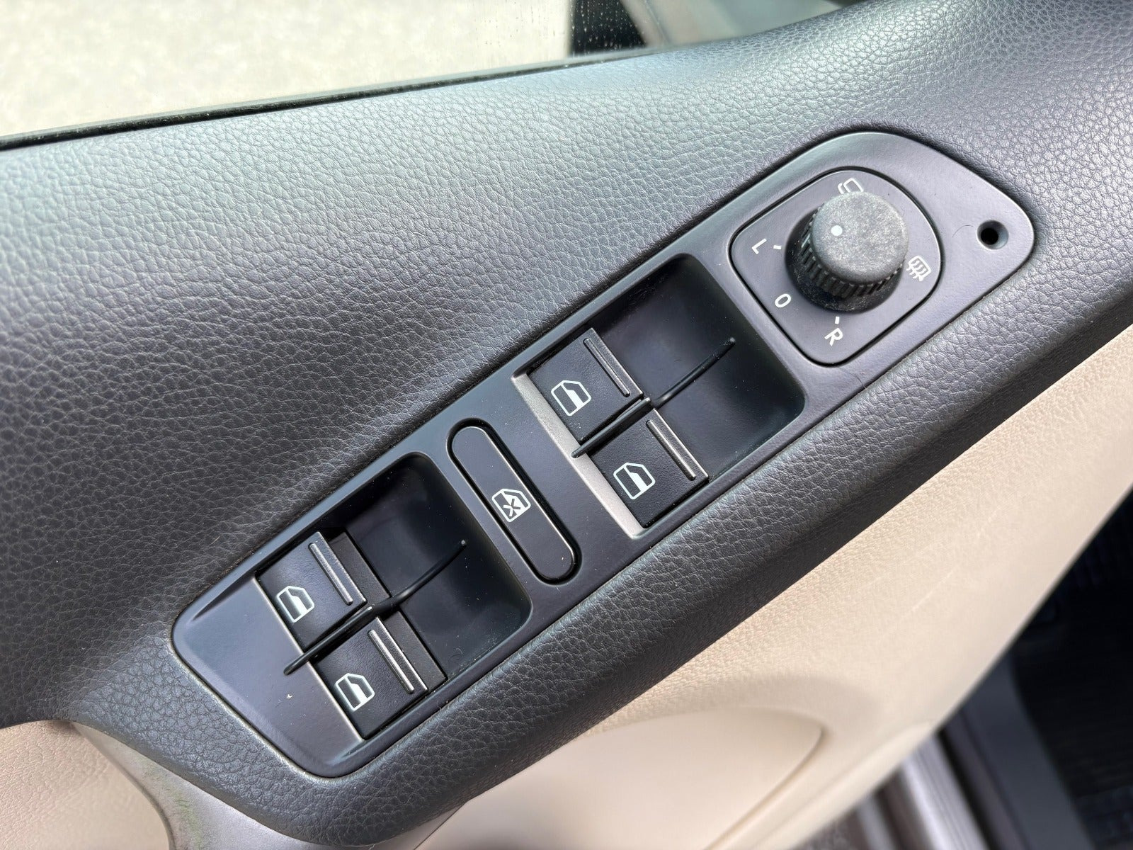 Sort VW Tiguan fra 2009