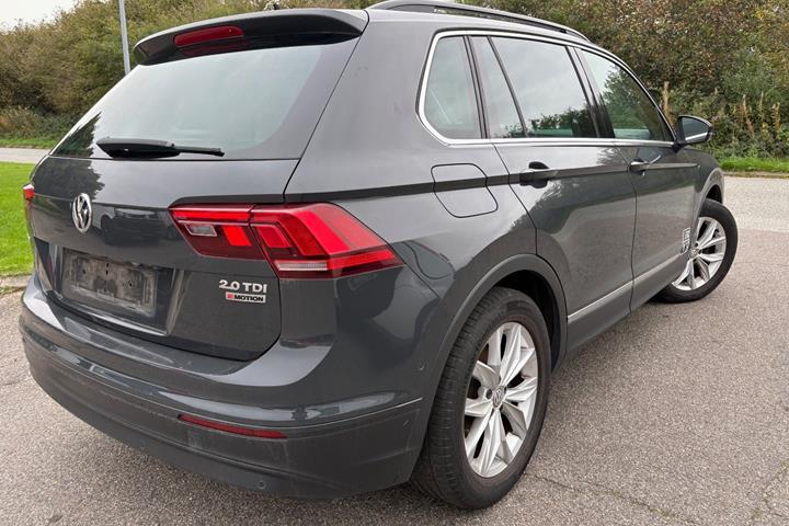 Sort VW Tiguan fra 2017