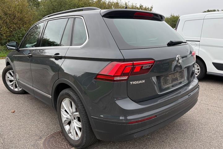 Sort VW Tiguan fra 2017