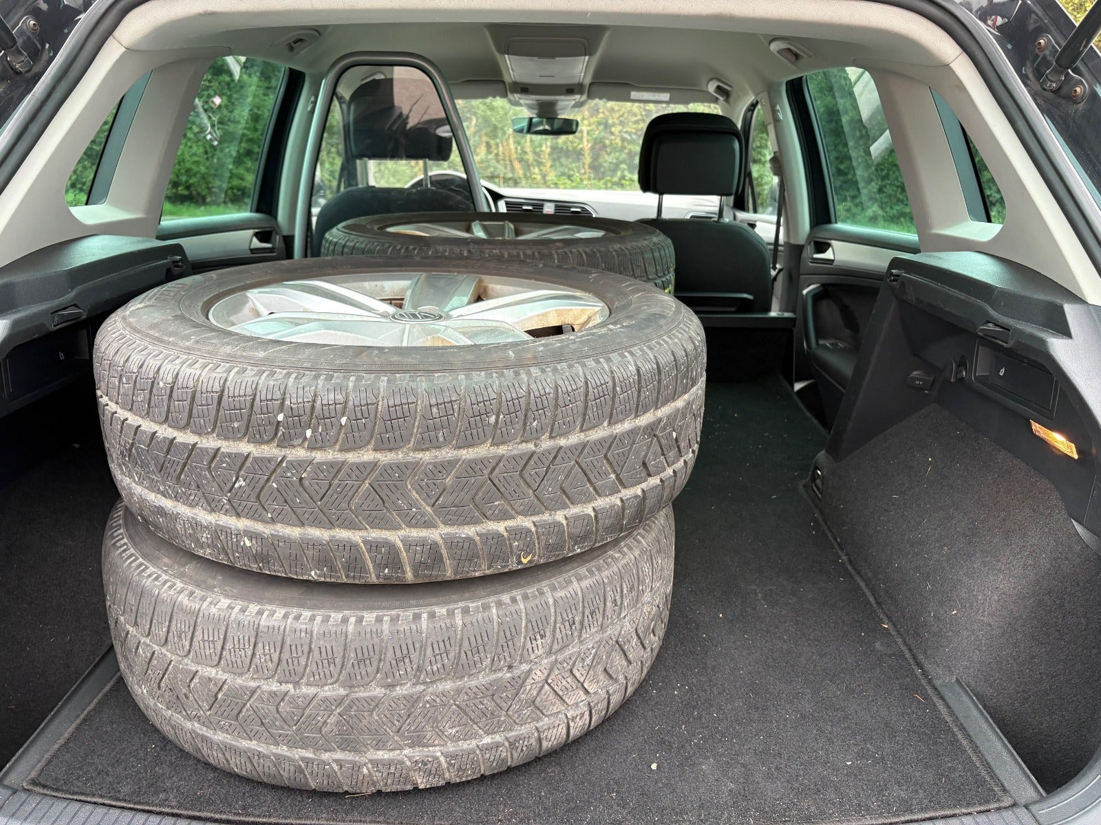 Sort VW Tiguan fra 2017