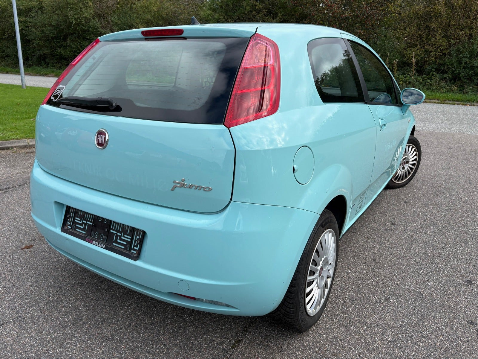 Gul Fiat Grande Punto fra 2009