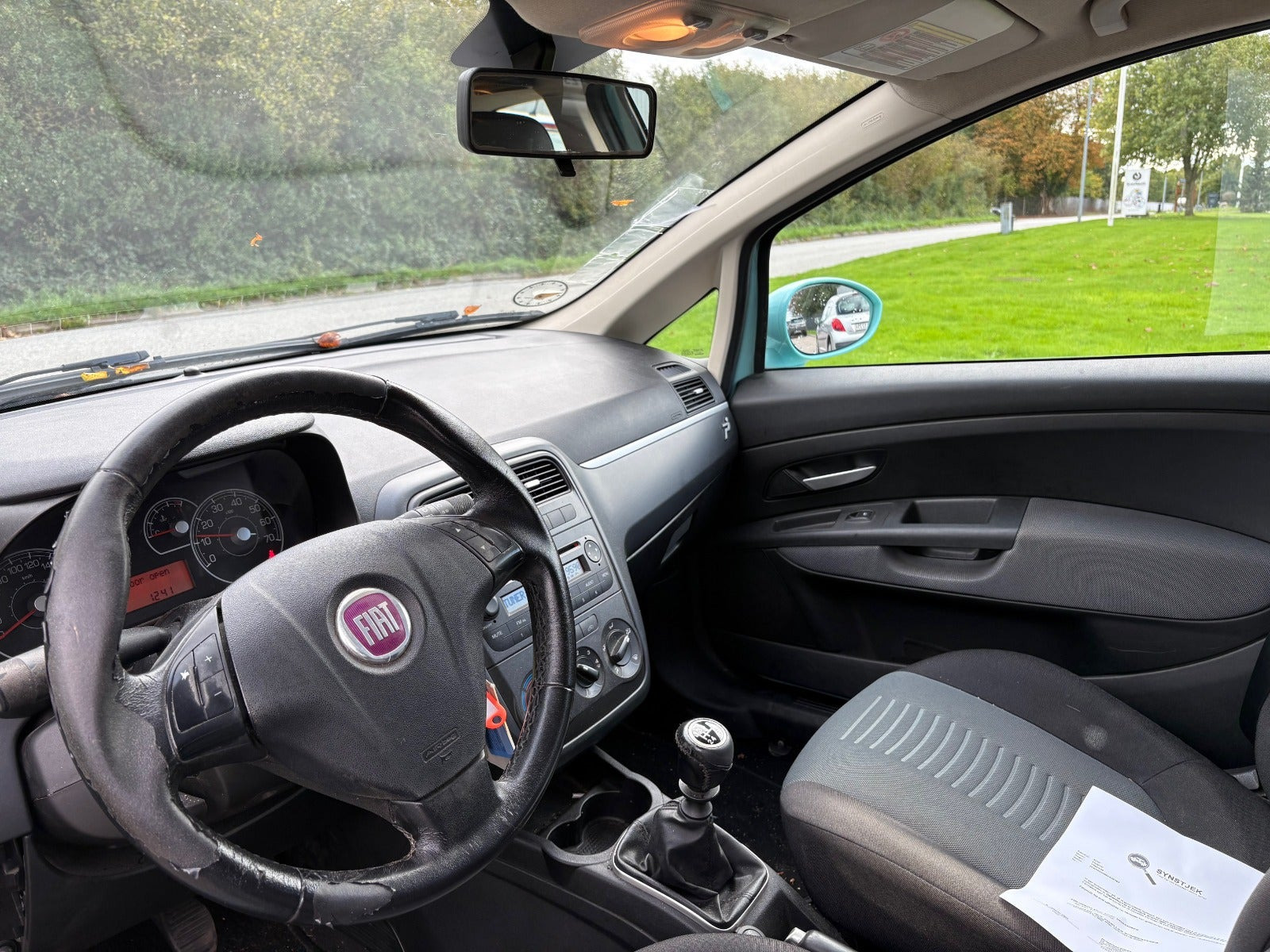 Gul Fiat Grande Punto fra 2009