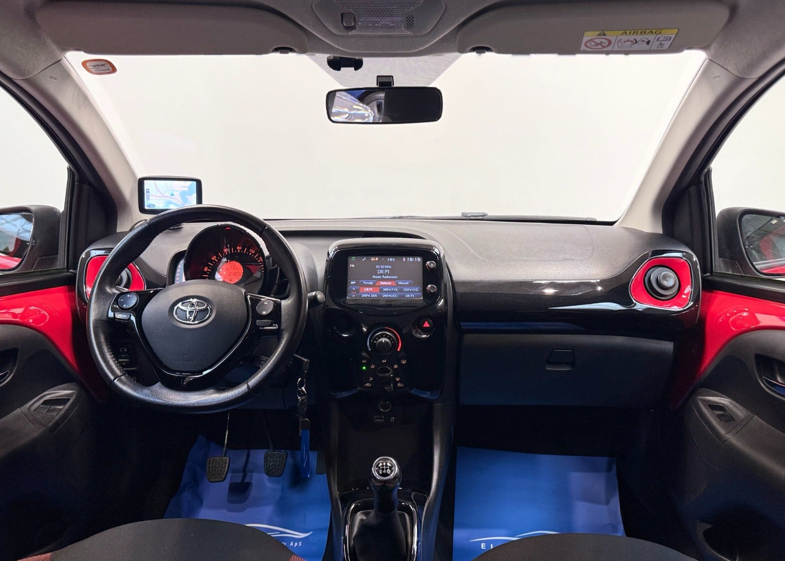Rød Toyota Aygo fra 2017