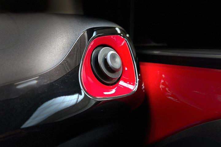 Rød Toyota Aygo fra 2017