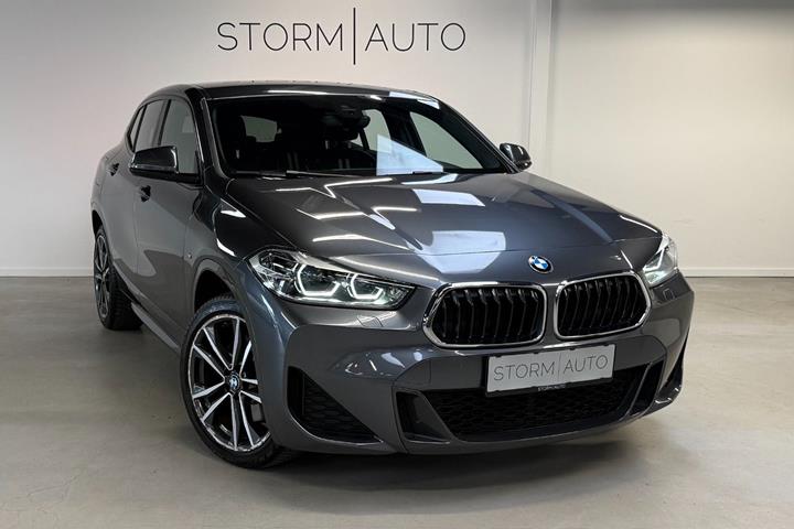 Grå BMW X2 fra 2021