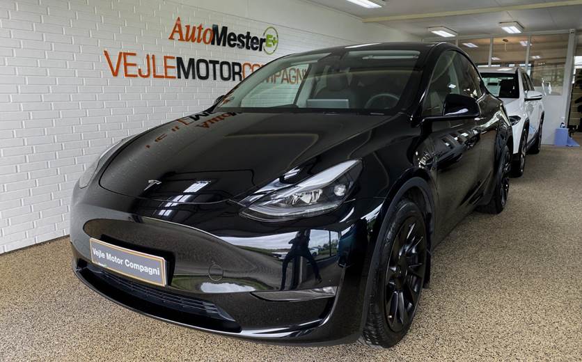 Tesla Model Y Long Range AWD