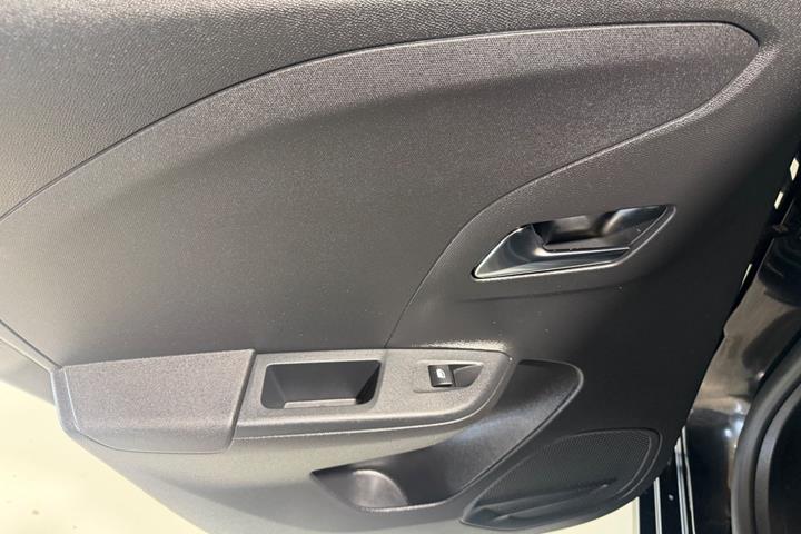 Sort Opel Corsa fra 2023