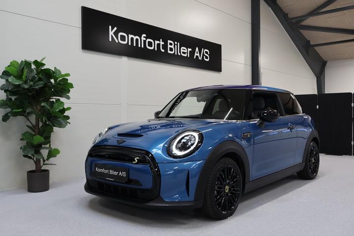 Blå Mini Cooper SE fra 2021