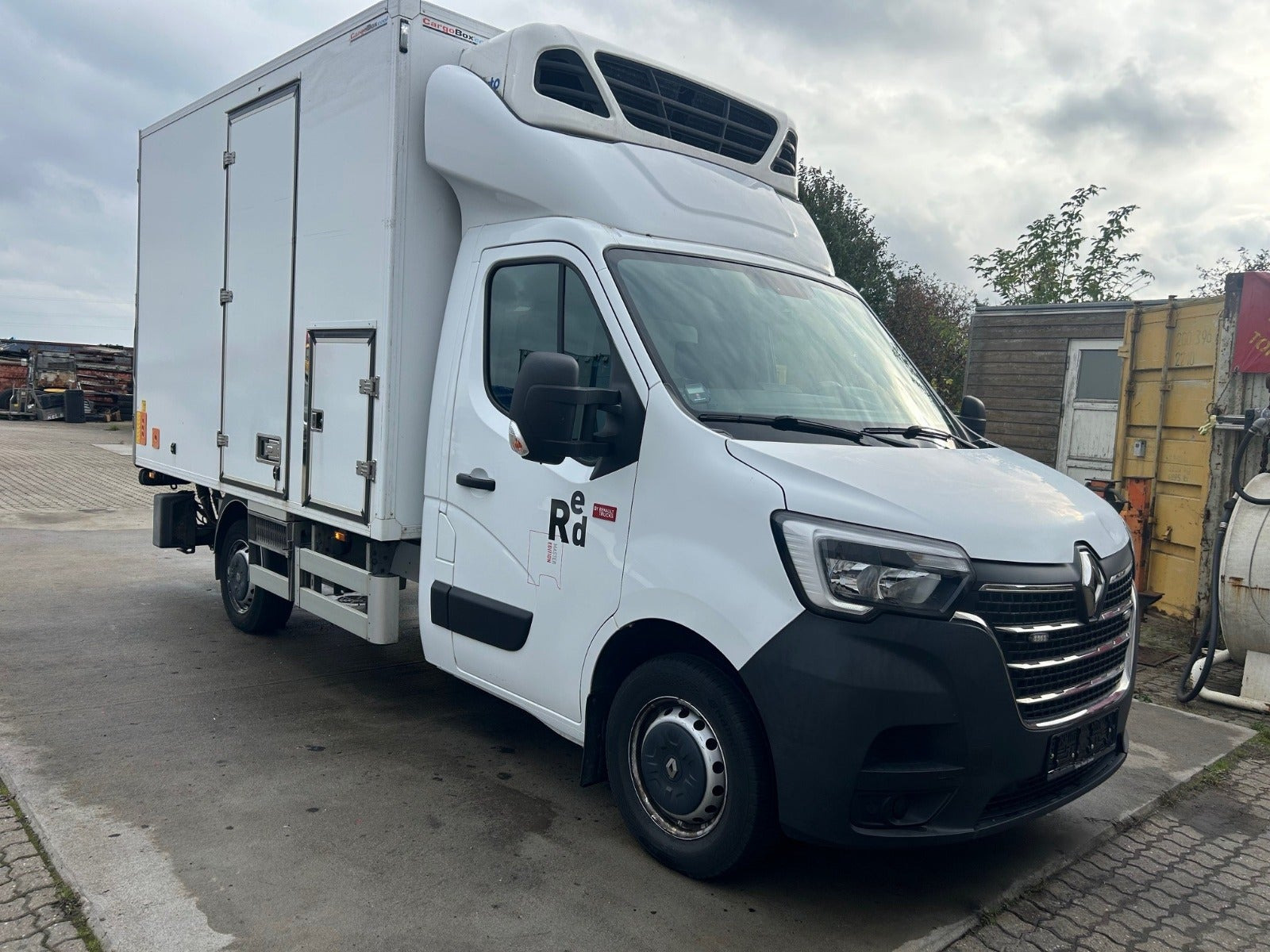 Renault Master IV T35 2,3 dCi 145 Alukasse m/lift+køl