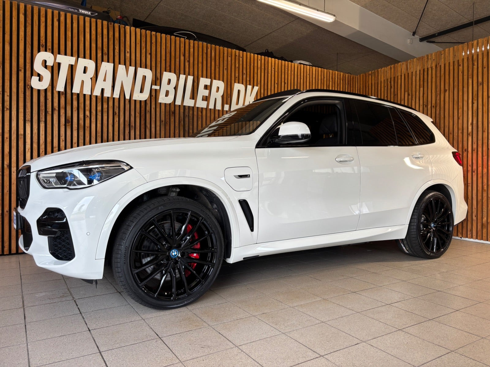 Hvid BMW X5 fra 2023