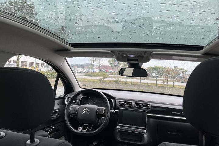 Grå Citroën C3 fra 2018