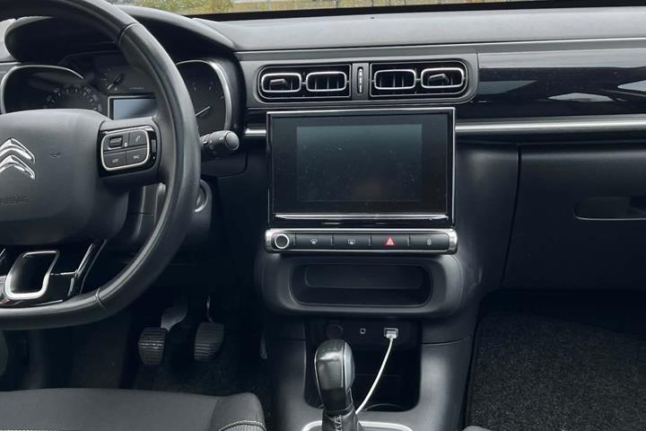 Grå Citroën C3 fra 2018