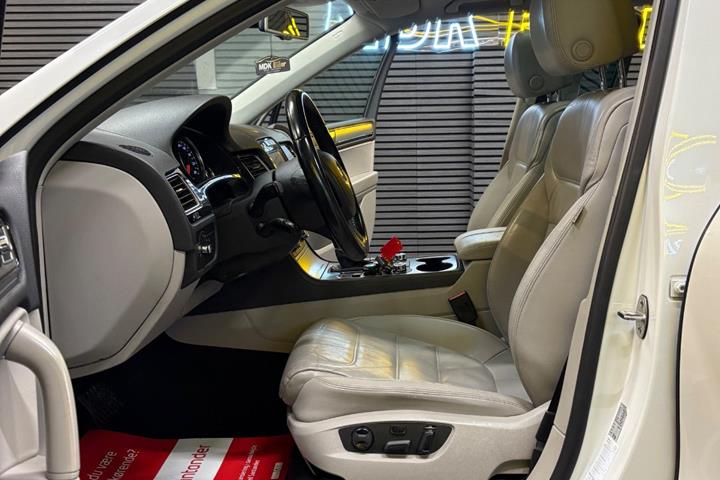 undefined VW Touareg fra 2014