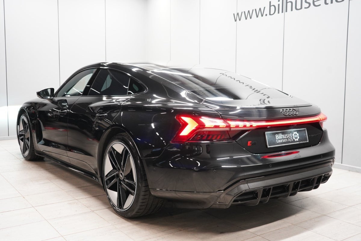 Sort Audi RS e-tron GT fra 2021