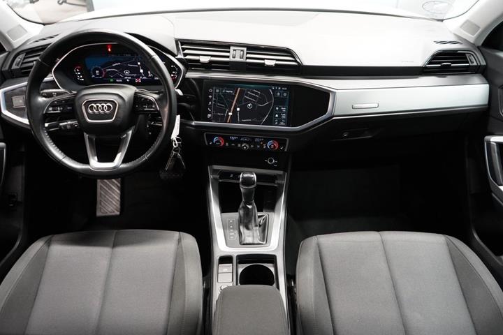 Hvid Audi Q3 fra 2020
