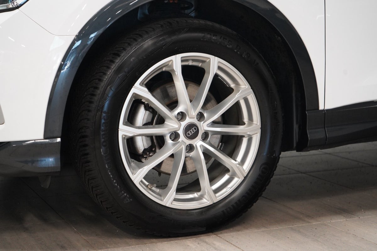 Hvid Audi Q3 fra 2020