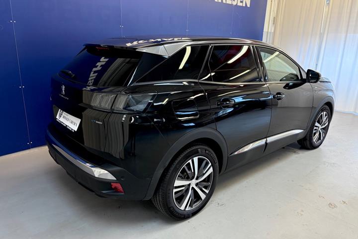 Sort Peugeot 3008 fra 2023
