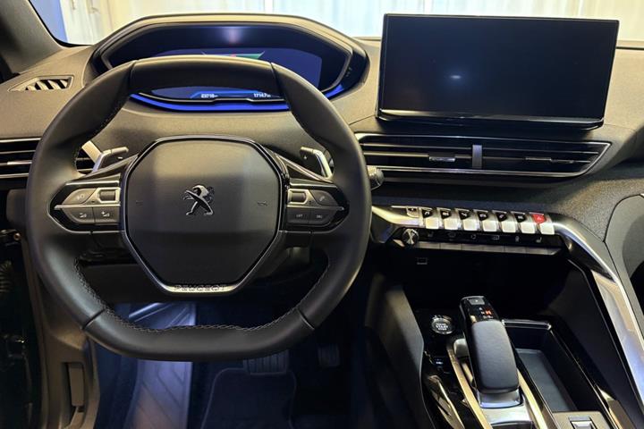 Sort Peugeot 3008 fra 2023