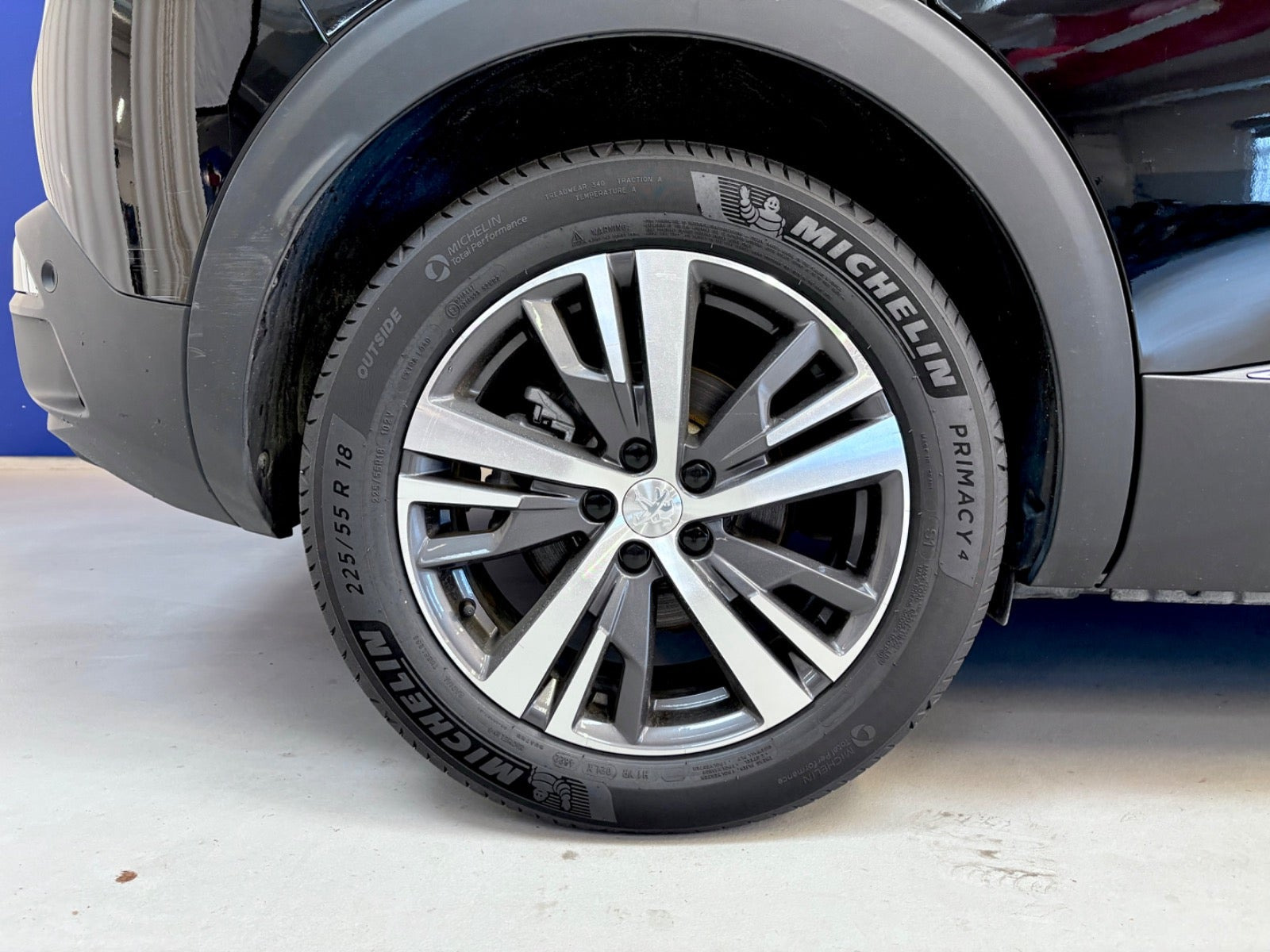 Sort Peugeot 3008 fra 2023